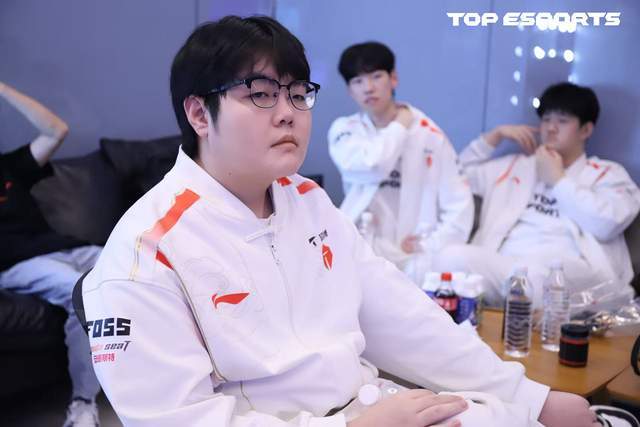 LPL季後(hòu)賽(sài)：TES大战AL，胜者與(yǔ)BLG争夺联賽(sài)冠军！