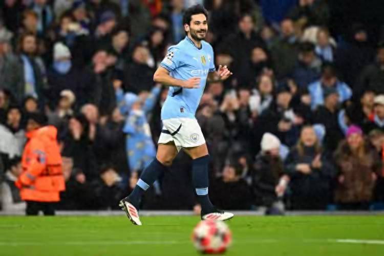 轉(zhuǎn)会消息！京多安加盟加拉塔萨雷，歐(ōu)冠名单前的闪电轉(zhuǎn)会！