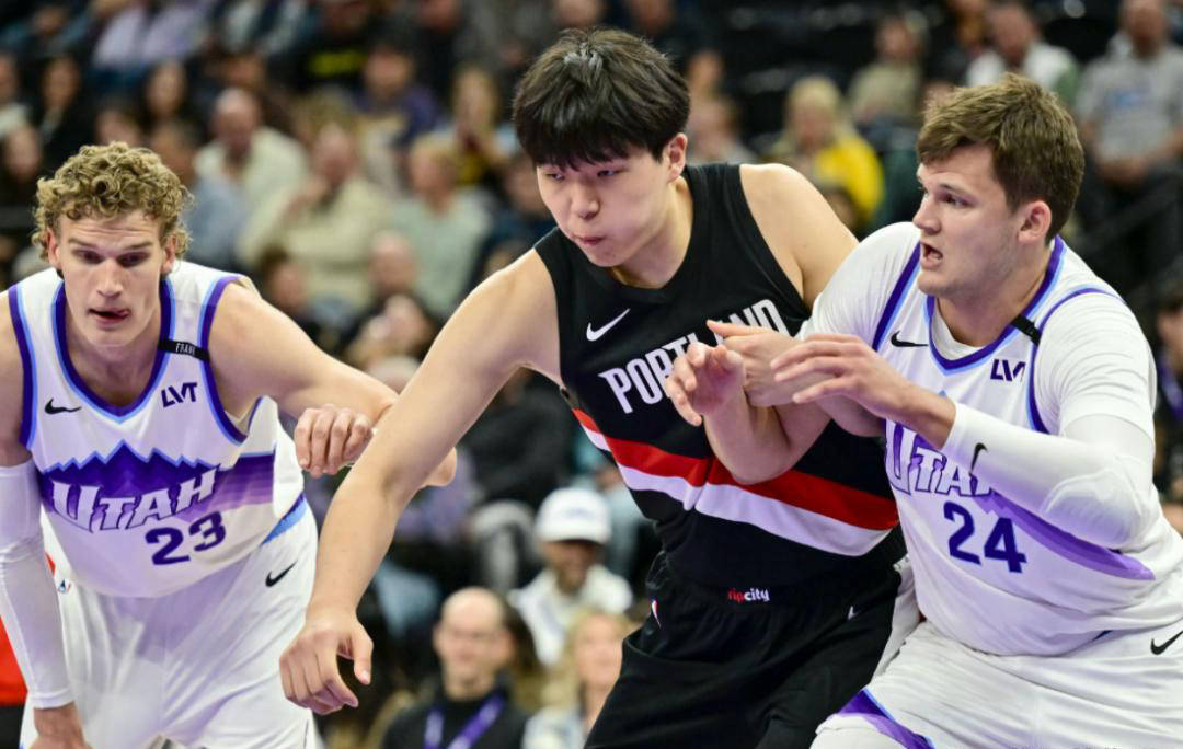 杨瀚森在(zài)季前赛中表现疲劳