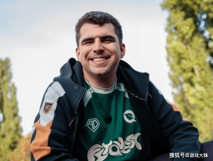 LOL选手吐槽女性生理期，镜头被全部剪掉，如今战队宣布將(jiāng)他开除