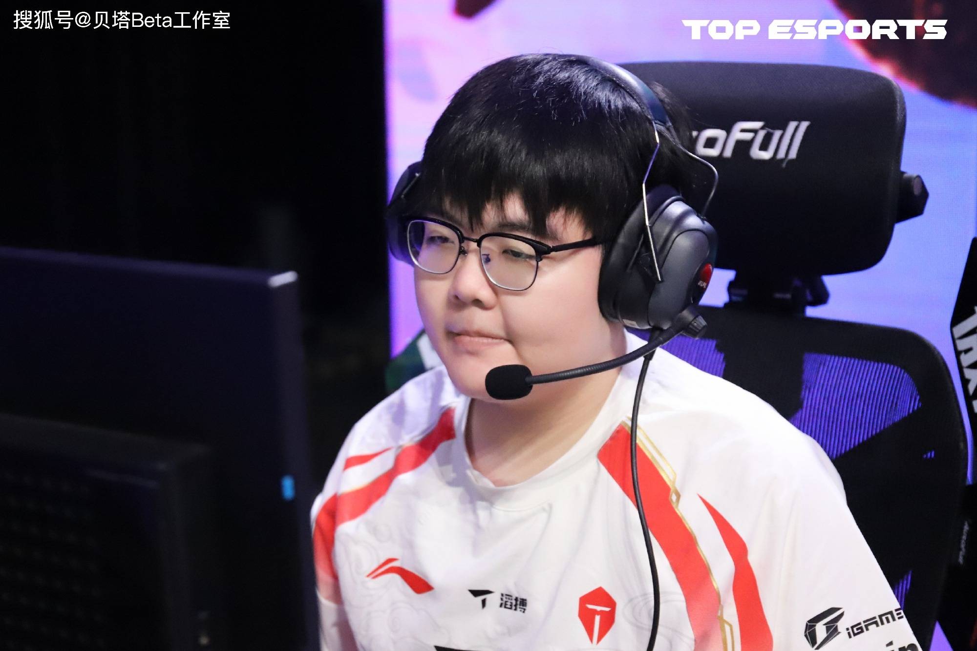 海外網(wǎng)友熱(rè)议TES淘汰BLG：预测TES会淘汰AL，然后0-3输给LCK战队