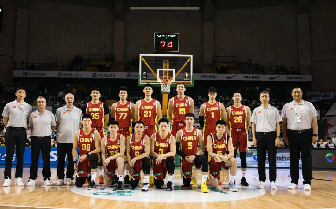 懂球的球迷眼中(zhōng)，中(zhōng)国国家队最佳(jiā)阵容解析